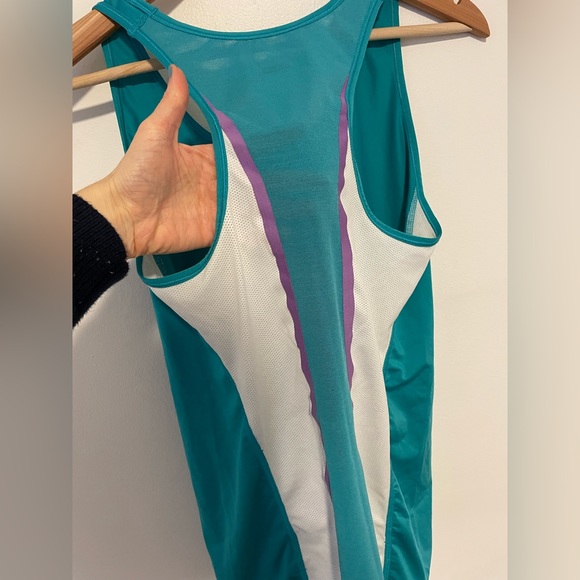 Nike ProWomen’s M Vintage Teal Dri-Fit Tank - Picture 3 of 8